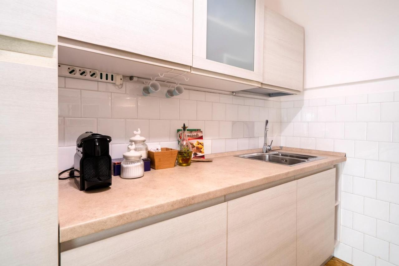 Vico II Terrace Apartment A Step From Piazza Roma มาร์ตินาฟรังกา ภายนอก รูปภาพ