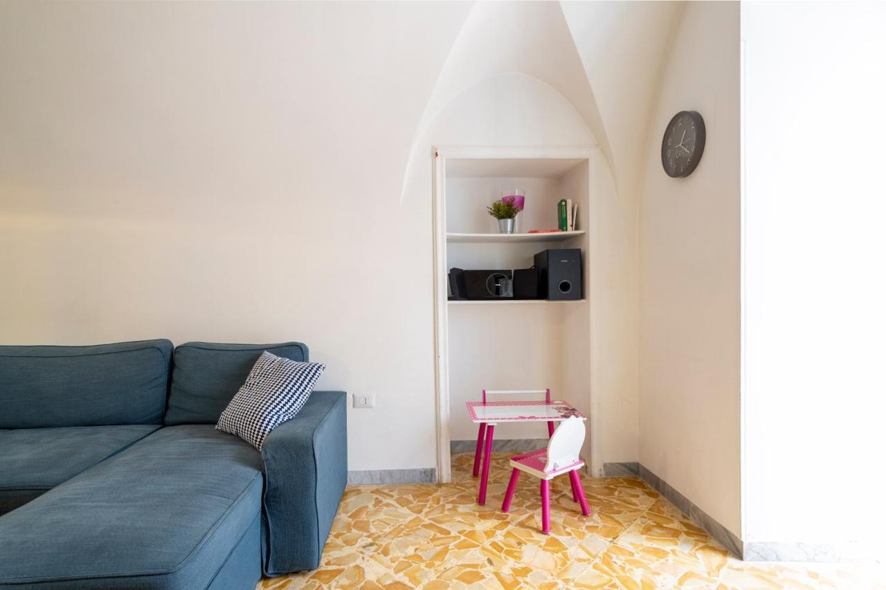 Vico II Terrace Apartment A Step From Piazza Roma มาร์ตินาฟรังกา ภายนอก รูปภาพ