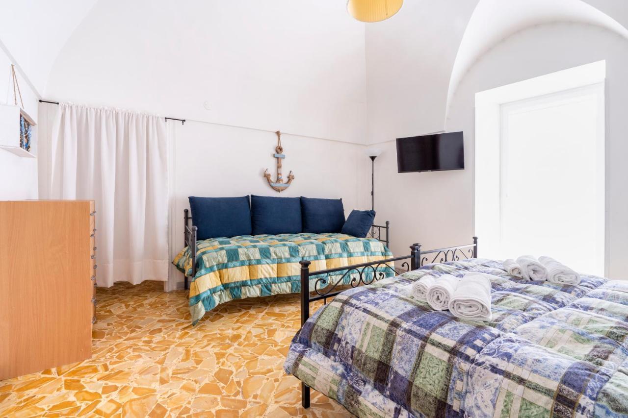Vico II Terrace Apartment A Step From Piazza Roma มาร์ตินาฟรังกา ภายนอก รูปภาพ